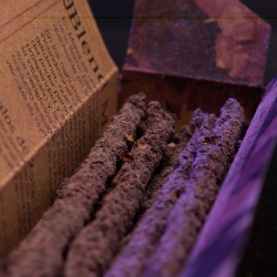 Maha - Masala Blend Wierook - Indiase masala blend stokjes - verpakking en ontwerp Maha - Masala Blend Wierook - Indiase masala blend stokjes - verpakking en ontwerp