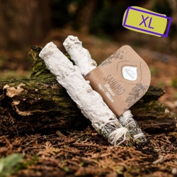 Smudge Stick - White Yagra - energetic cleansing bundle - close-up detail Smudge Stick - White Yagra - energetic cleansing bundle - close-up detail