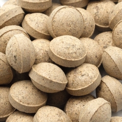 Amla Fruit - Primitiva Pills (45g) - Indonesian herbal capsules - close-up detail