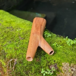 Staande Kuripe - Teak - handgemaakte rap&eacute; zelfapplicator