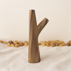 Staande Kuripe - Teak - handgemaakte rap&eacute; zelfapplicator - mondstuk detailopname