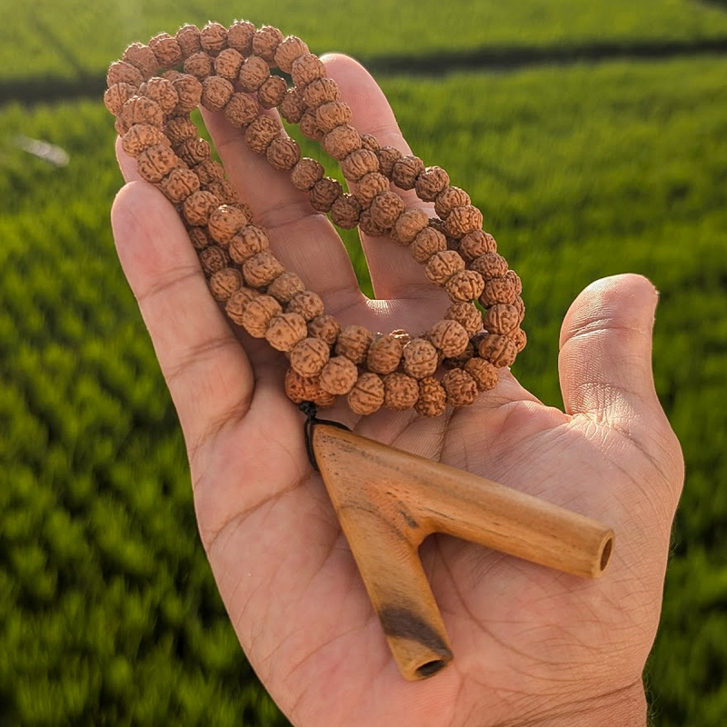 Mala Kuripe - Rudraksha - handcrafted rap&eacute; self-applicator
