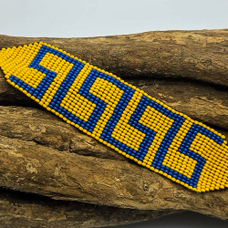 Huni Kuin Tribe Kralen Armband - M6 - handgemaakte inheemse kralensieraden - gedragen aan pols Huni Kuin Tribe Kralen Armband - M6 - handgemaakte inheemse kralensieraden - gedragen aan pols