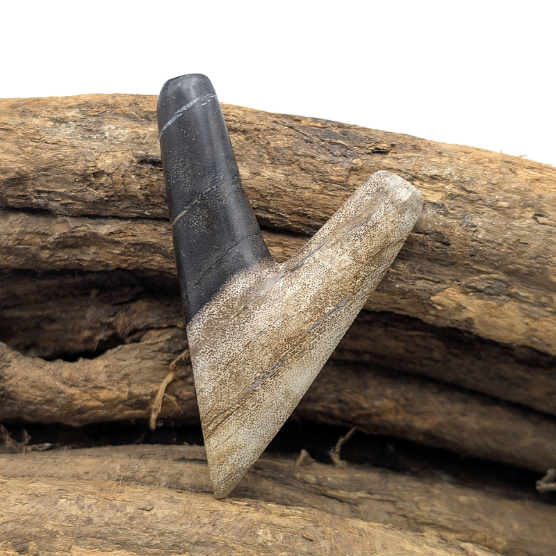 Ancient Forest Kuripe - Petrified Wood Fossil - artisan-carved self-applicator