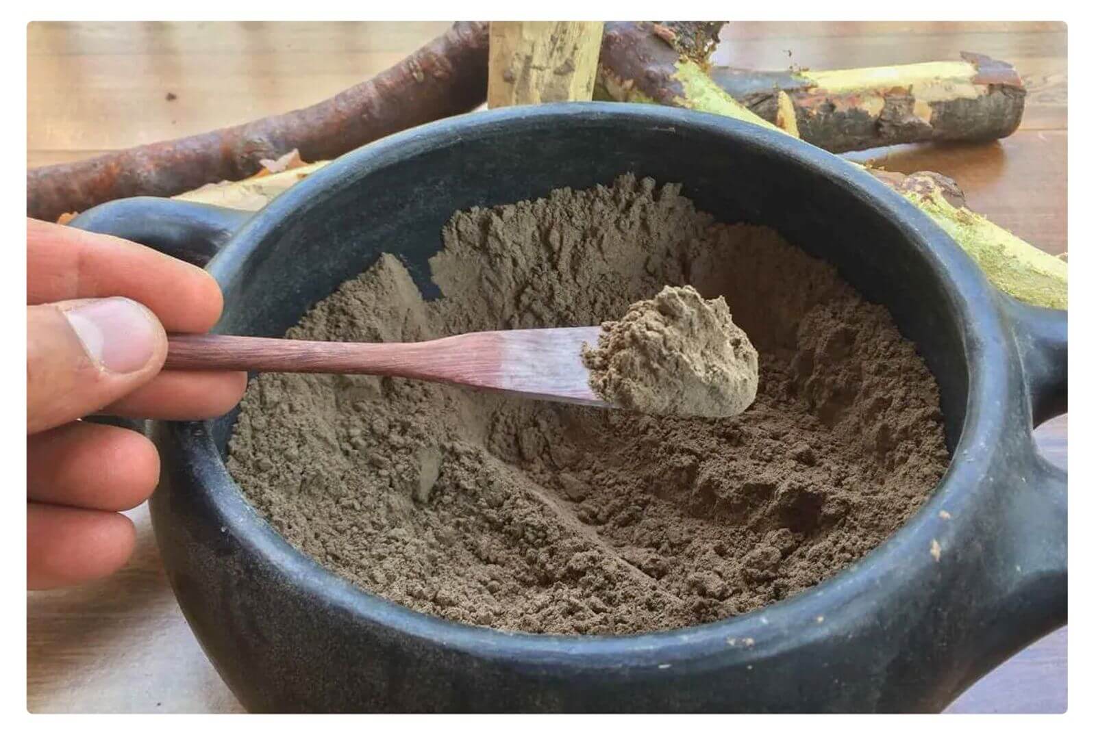 Rap&eacute; medicine makers from Brazil