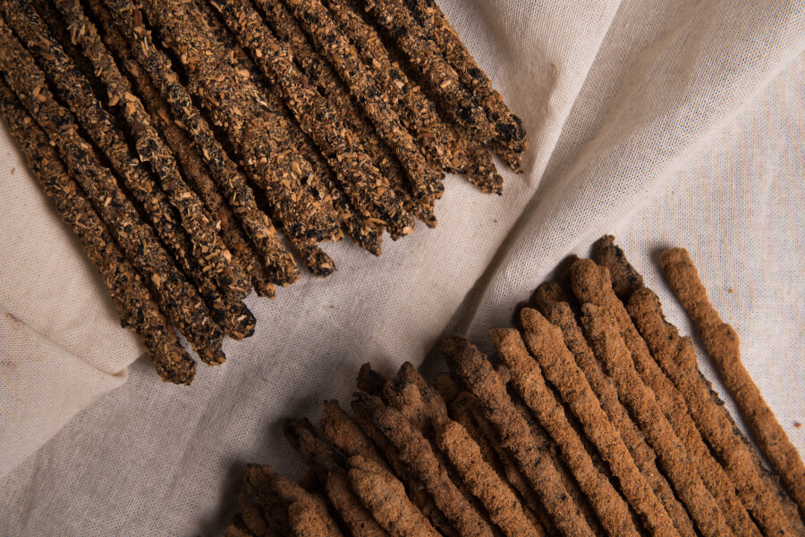 Sagrada Madre and Tibetan incense sticks