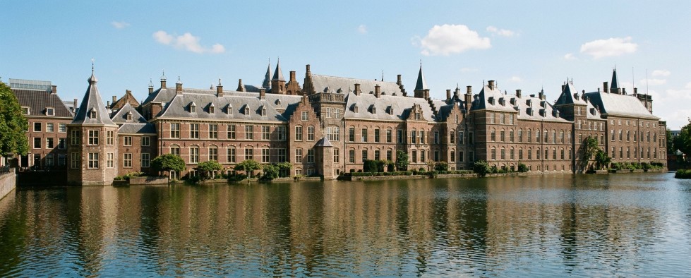 Binnenhof Den Haag Nederlandse politiek cannabisbeleid