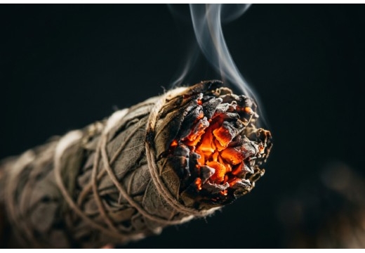 Smudging & Energetic Cleansing: The Complete Ritual Guide