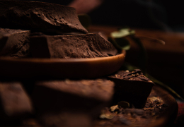 Raw Cacao vs Chocolate: The Key Differences